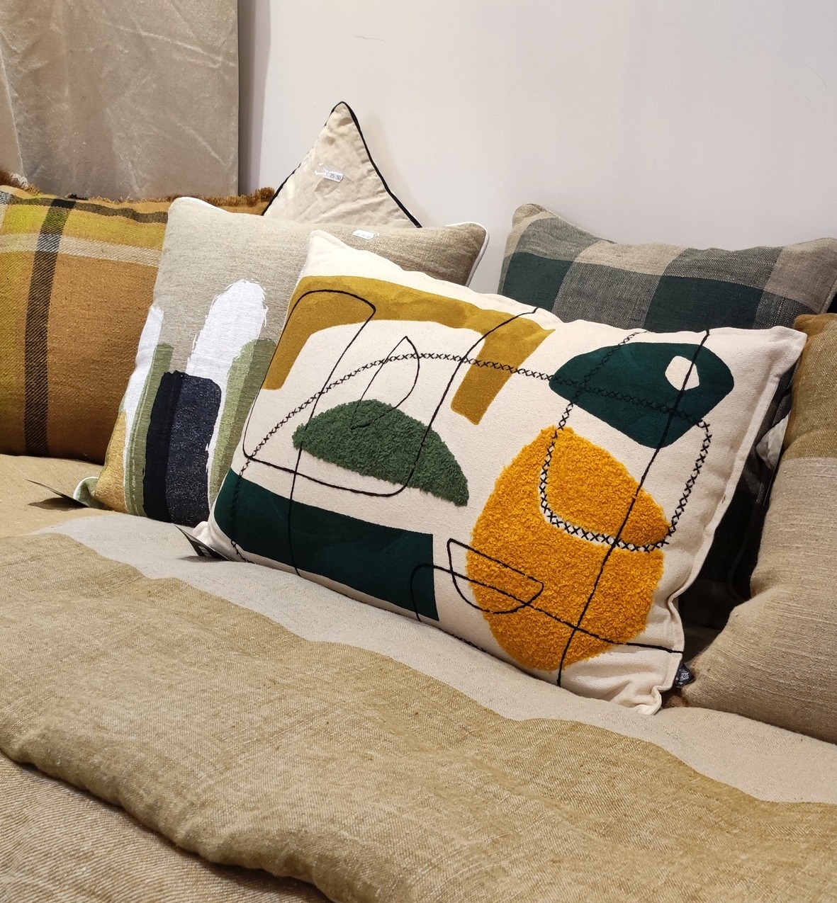 Coussin_rectangulaire_Lune_Vert_Ambiance