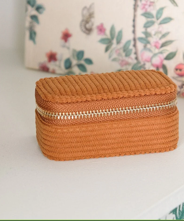 Mini-boite-bijoux-velours-cotele-camel