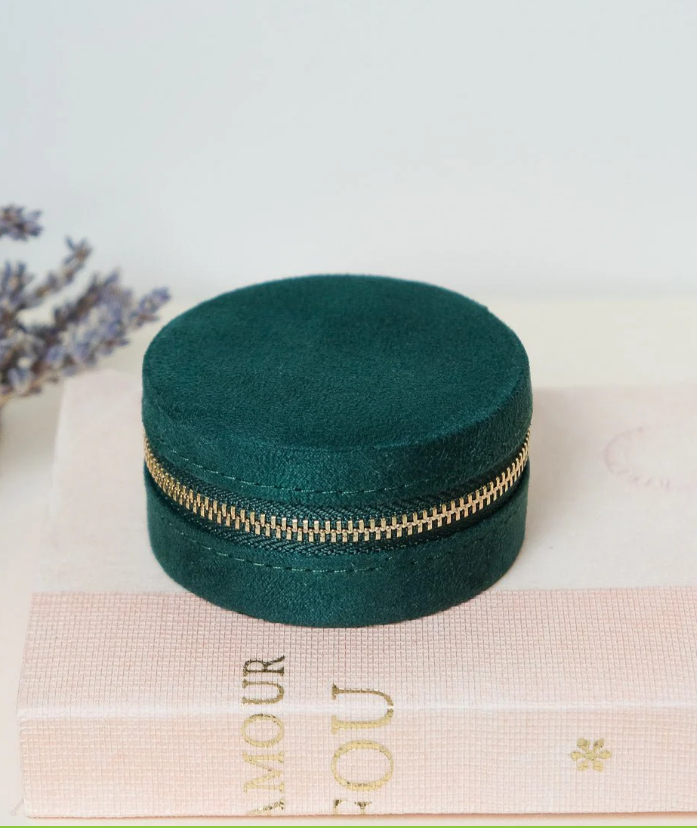 Boite-bijoux-voyage-ronde-velours-vert