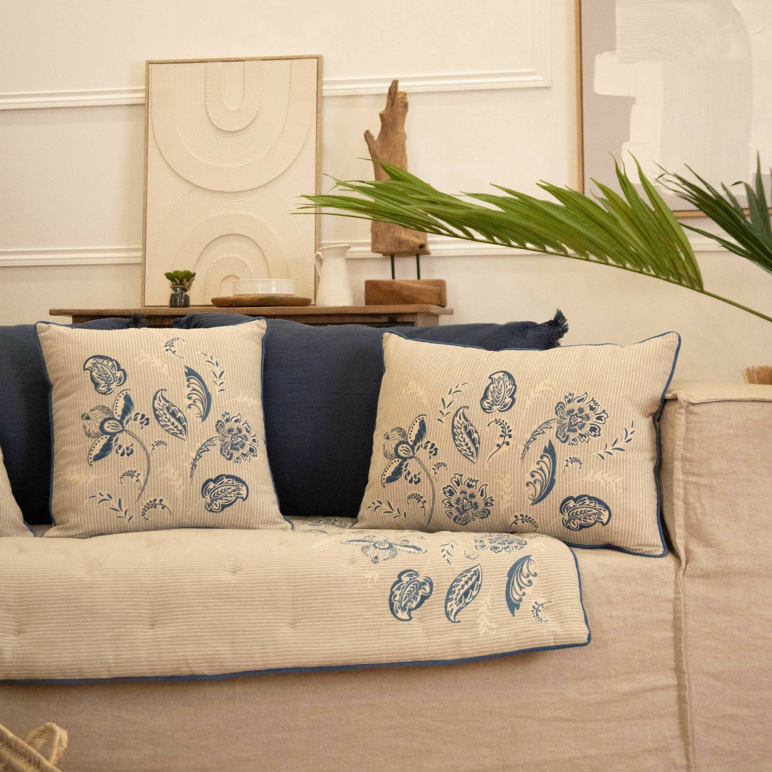 edredon-shanti-sud-etoffe-navy-ambiance-zoom