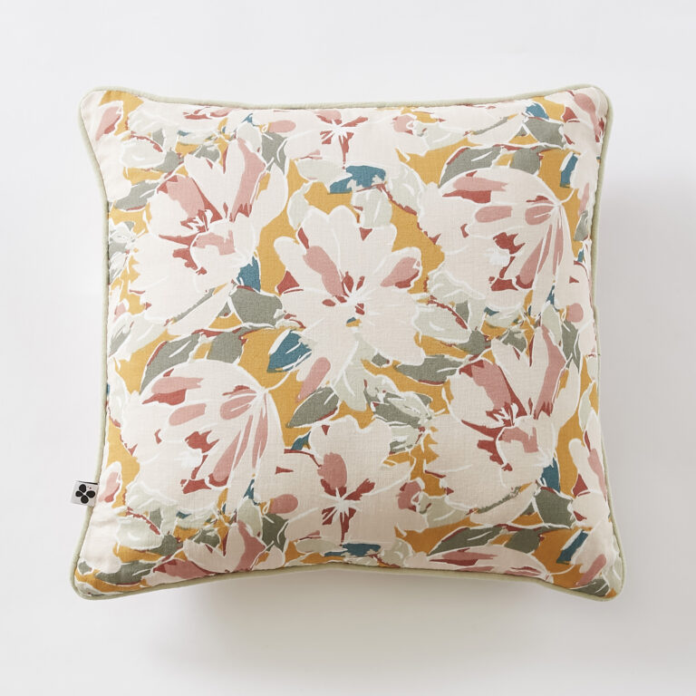 coussin-Clarence-gaze-de-coton-effet-papillon
