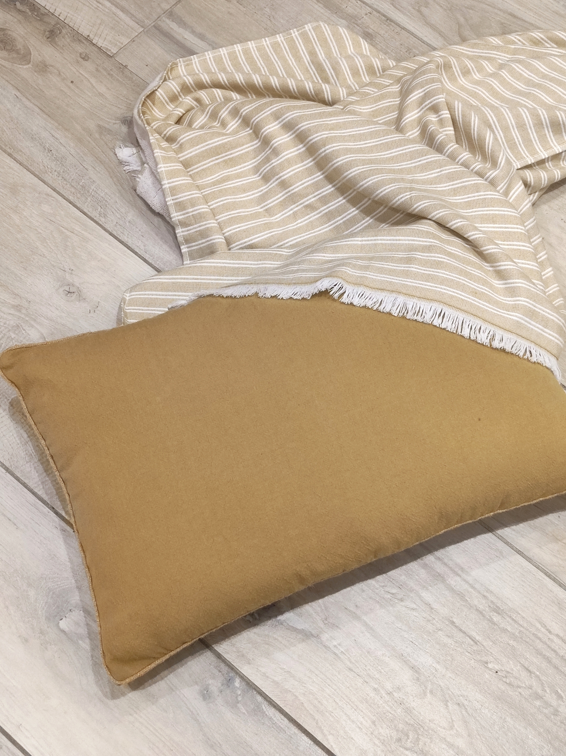 Coussin-Hono-Houblon-vent-du-sud-ambiance-fouta