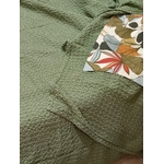 Couvre-lit-nid-abeille-vert-coton-zoom