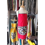 Tablier_enfant_personnalisable_rouge_ronds_multicolore_fait_en_france