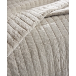 Couvre-lit-matelasse-zelie-sable-effet-papillon-zoom