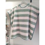 Poncho-enfant-éponge-capuche-rayures-vert-celadon-blanc