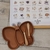 Set_repas_assiette_enfant_silicone_papillon_ocre_terre_cuite