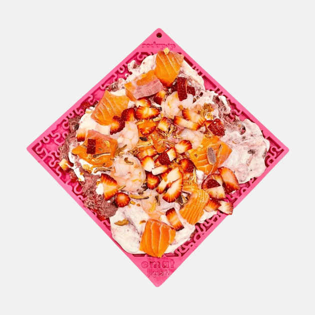 Tapis de léchage – Motif puzzle rose –  – Alimentation Barf en  Alsace pour chiens et chats