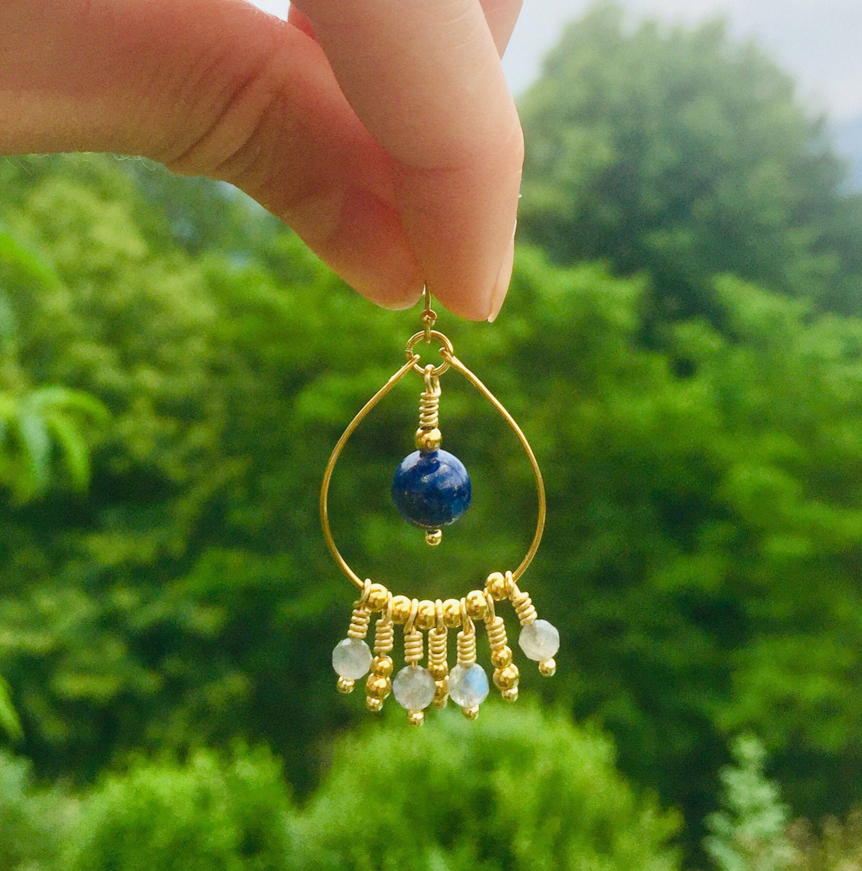Boucles d\'oreilles pendantes trio de Labradorite et Lapis-Lazuli