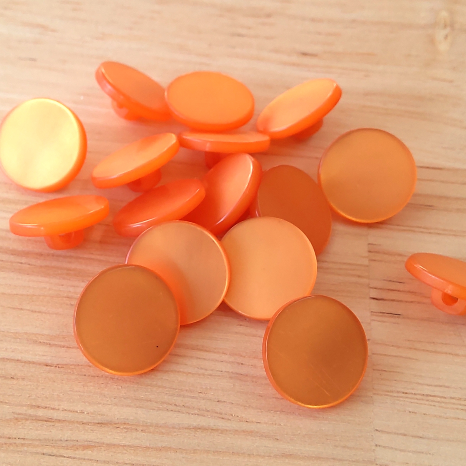 Boutons 12mm - orange pâle