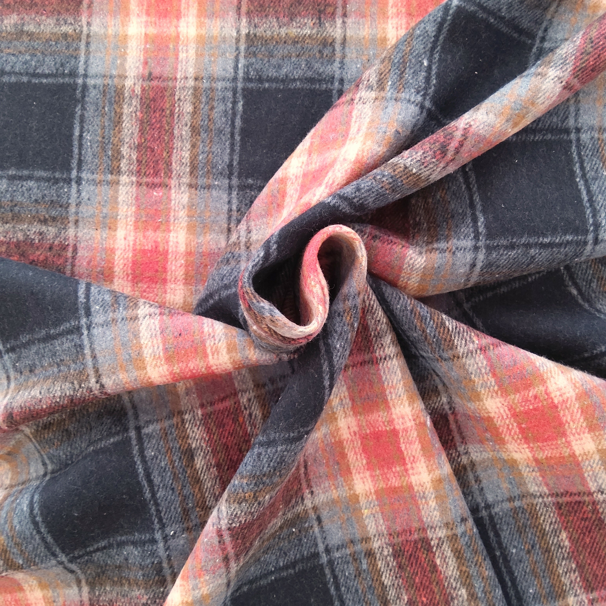 Tissu polyester et coton à carreaux - Effet flanelle - Poppy
