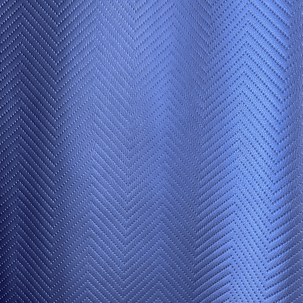 Coupon en simili cuir matelassé chevrons bleu métallique 45x50cm