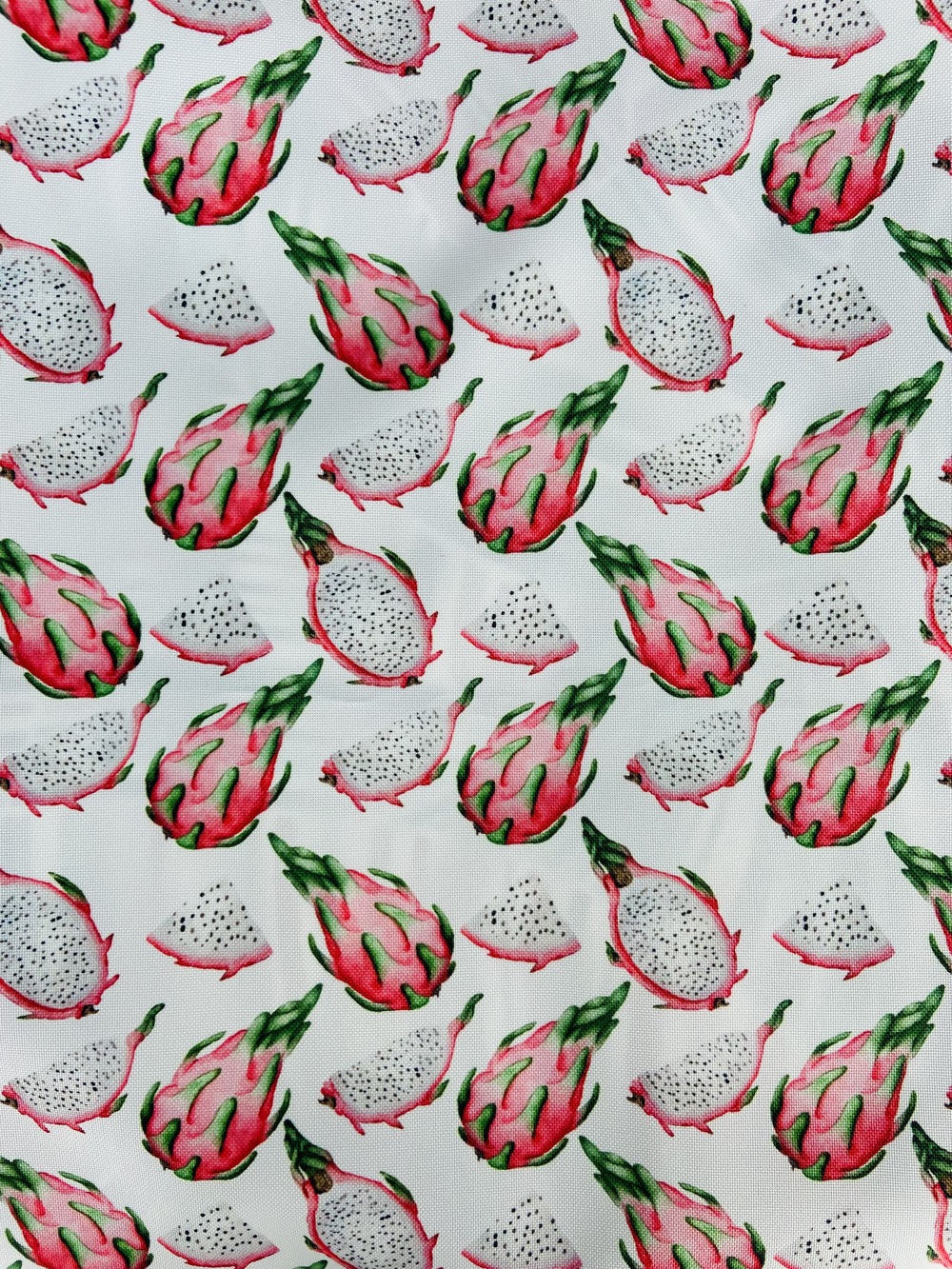 cpi 5050 pitaya fond blanc