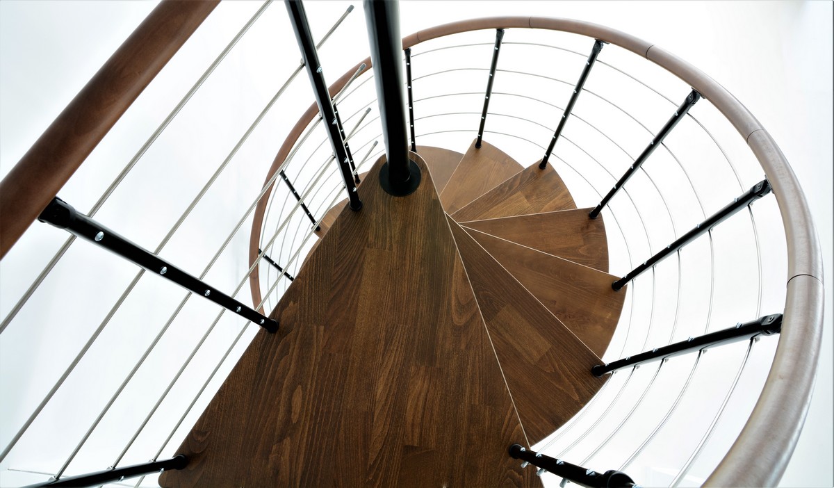 Escalier-colimacon-Venezia-noyer