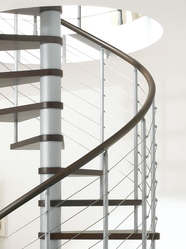 escalier helicoidal gris