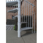 Escalier-colimacon-exterieur-blanc-b