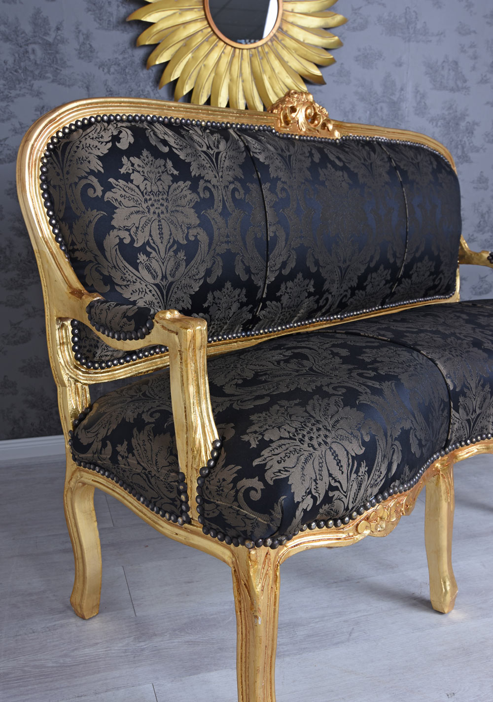 Canapé-Louis-XV-a