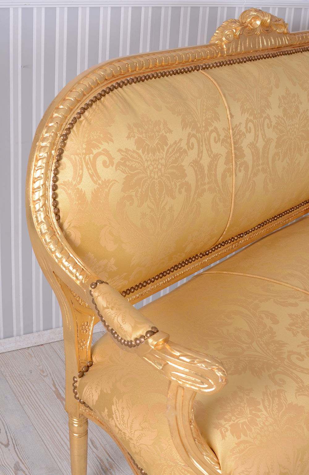 Canape-Louis-XVI-dore-b