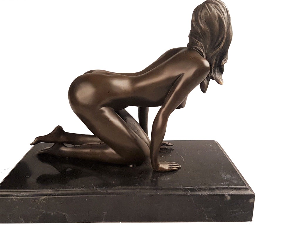 Statue-bronze-nu-c