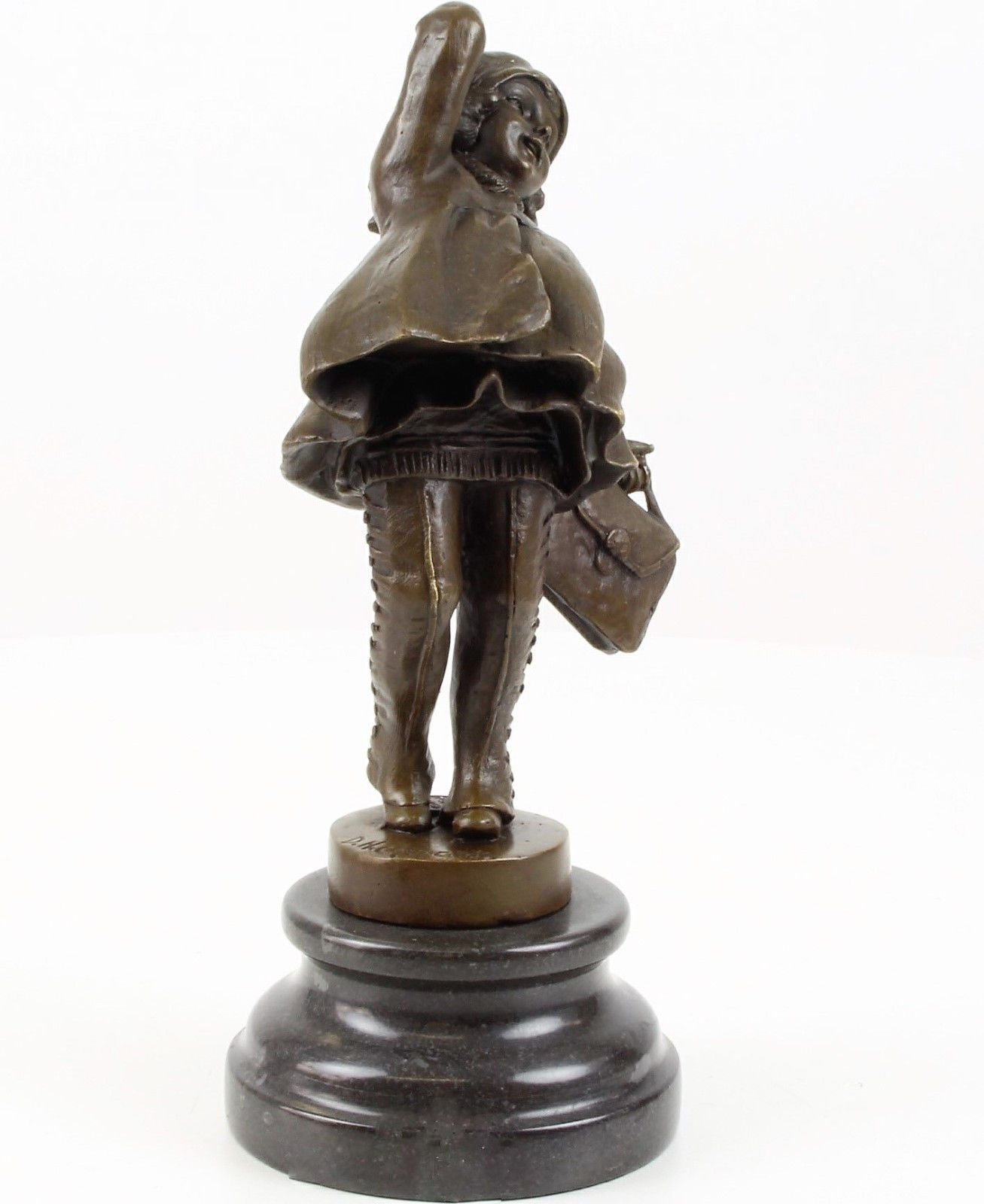 Statue-eleve-Chiparus-b