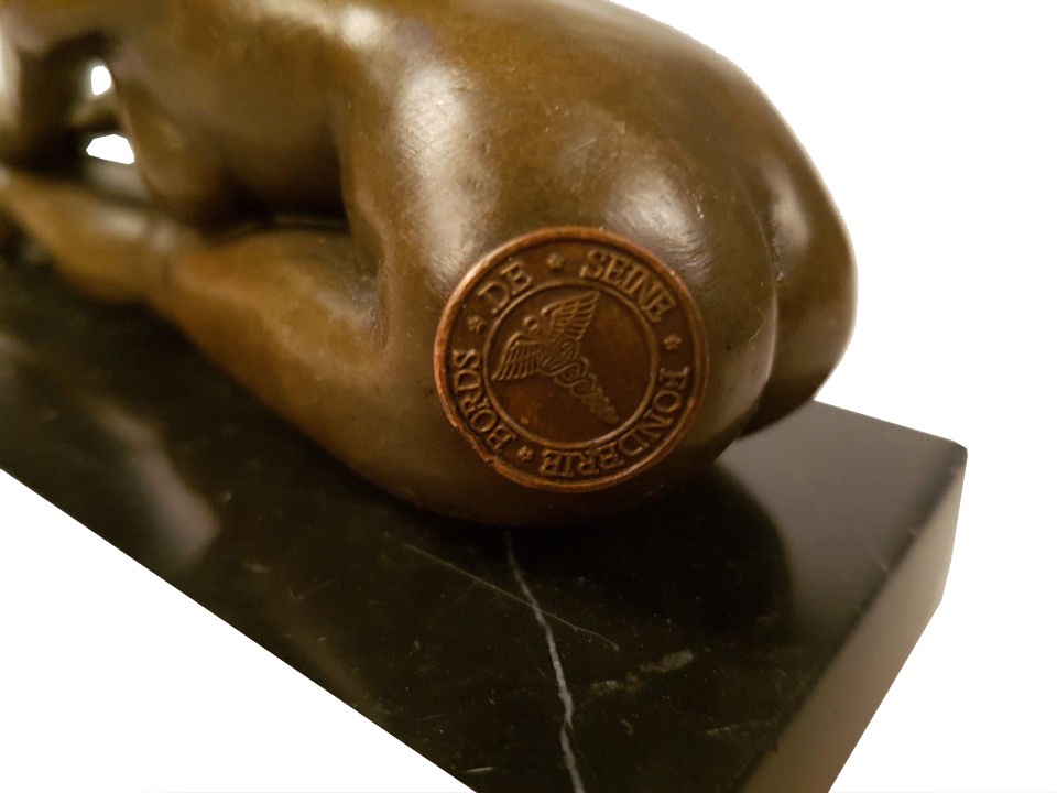 Statue-bronze-femme-nue-c