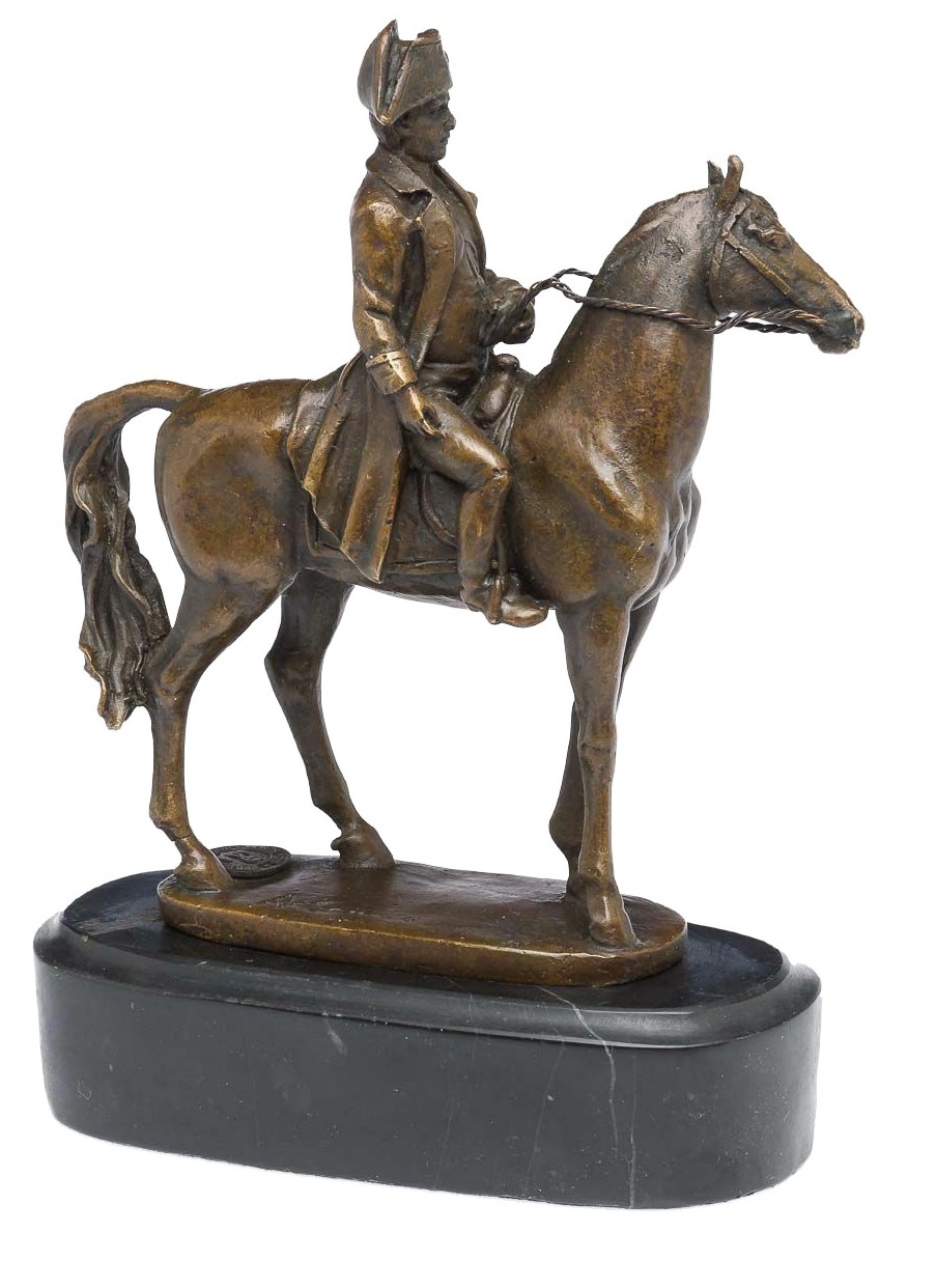 Statue-Napoleon-cheval-bronze-a
