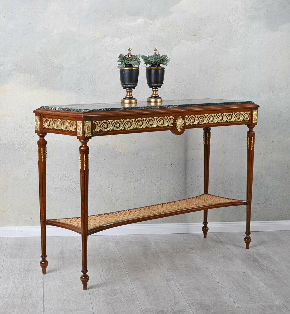 Console-noyer-Louis-XVI