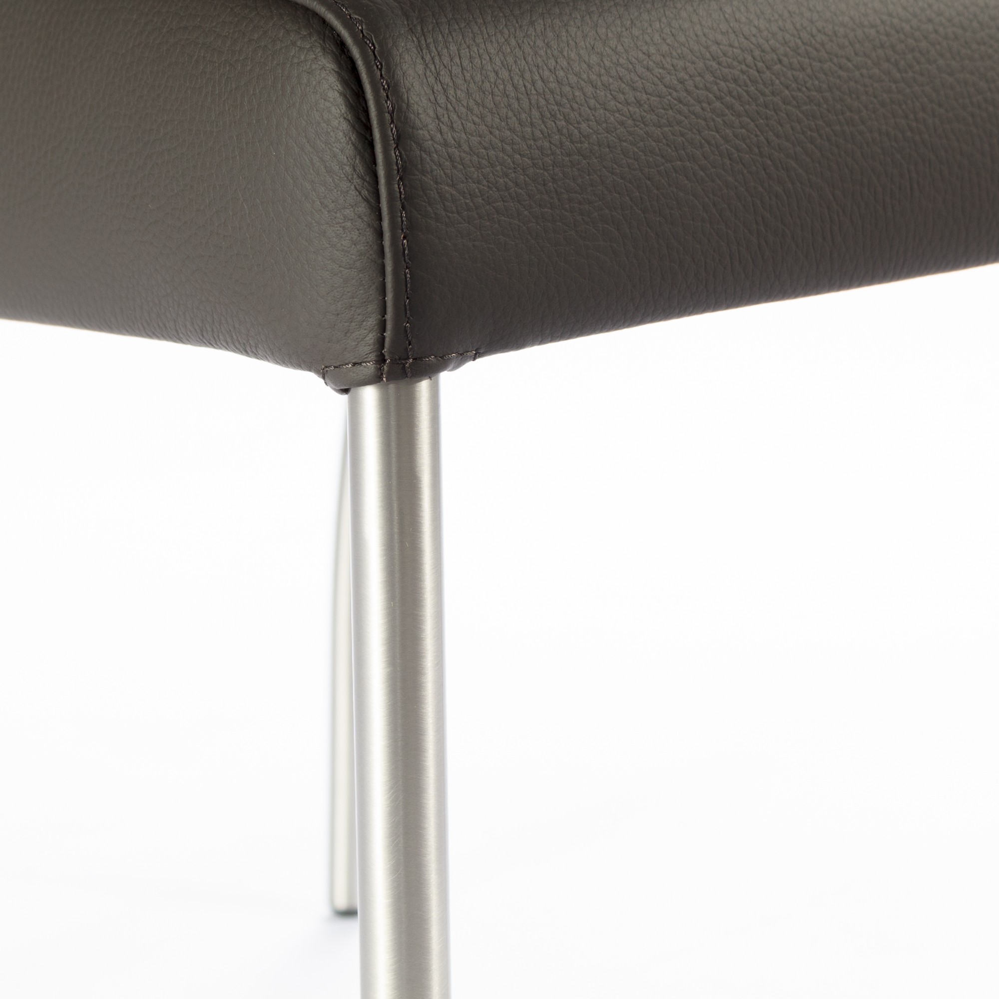 Chaise-cuir-marron-veritable-f