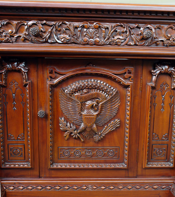 Bureau-Resolute-Desk-president-a