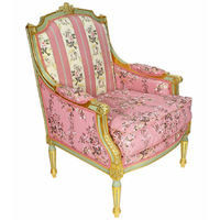 Bergère style Louis XVI en bois doré et tissu rose Chambord