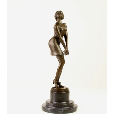 Statue-bronze-femme