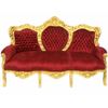 Canapé royal 3 places en hêtre doré et velours rouge Oslo