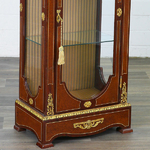 Vitrine-Empire-acajou-noyer-a