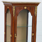 Vitrine-Empire-acajou-noyer-b