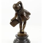 Statue-eleve-Chiparus-a