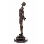 Statue-bronze-fouet-b