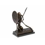 Statue-bronze-guerrier-squelette