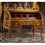 Secretaire-bureau-Louis-XV-Riesener