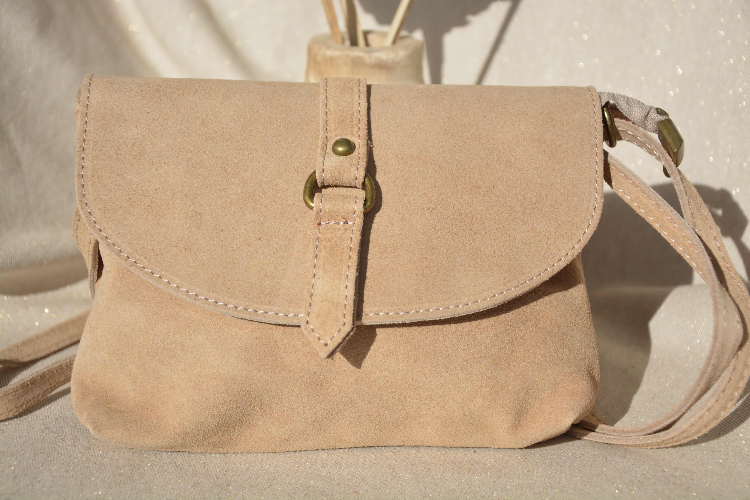 SRILANKA BEIGE-min