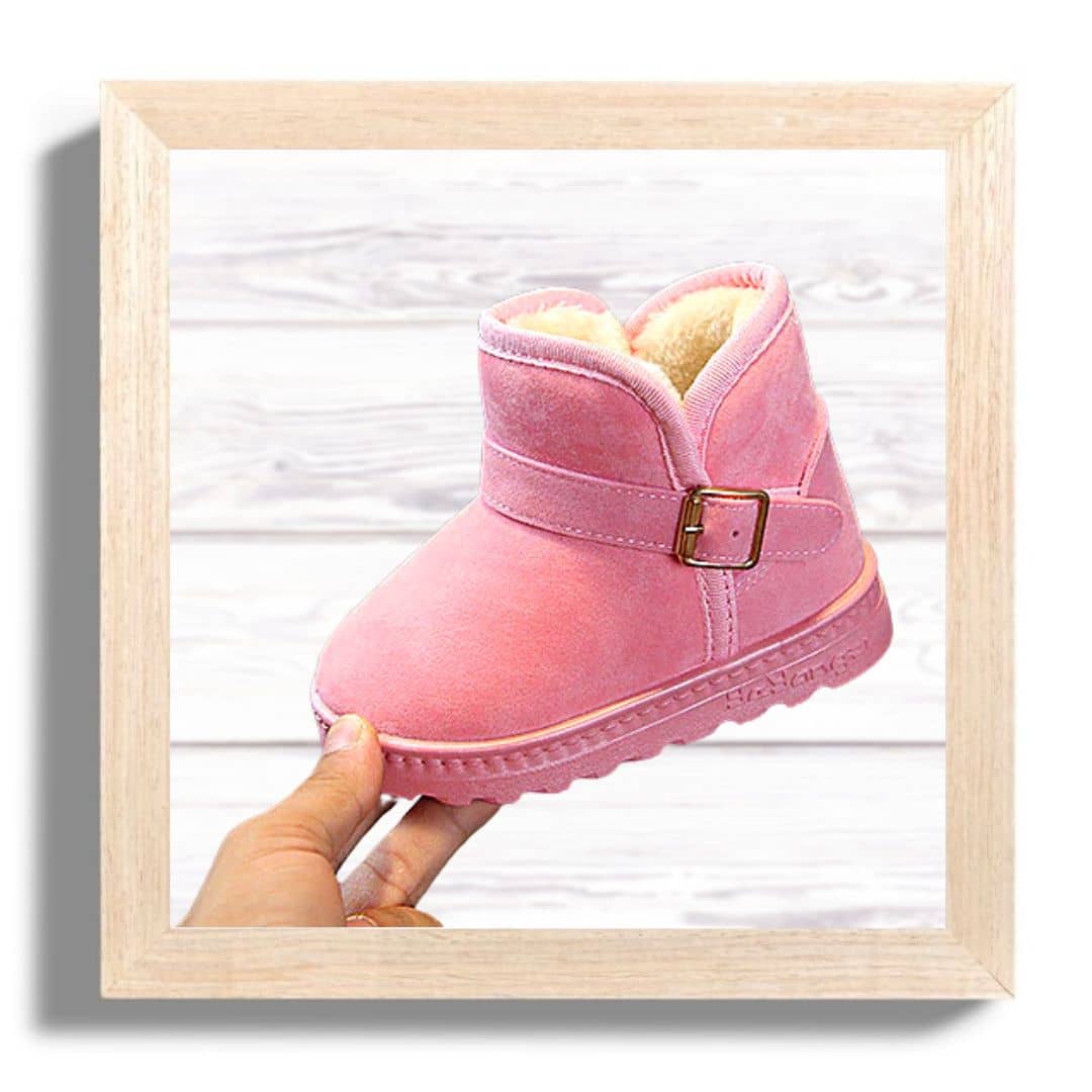kids-winter-boots-pink-side-view-side-buckle-fur-lining