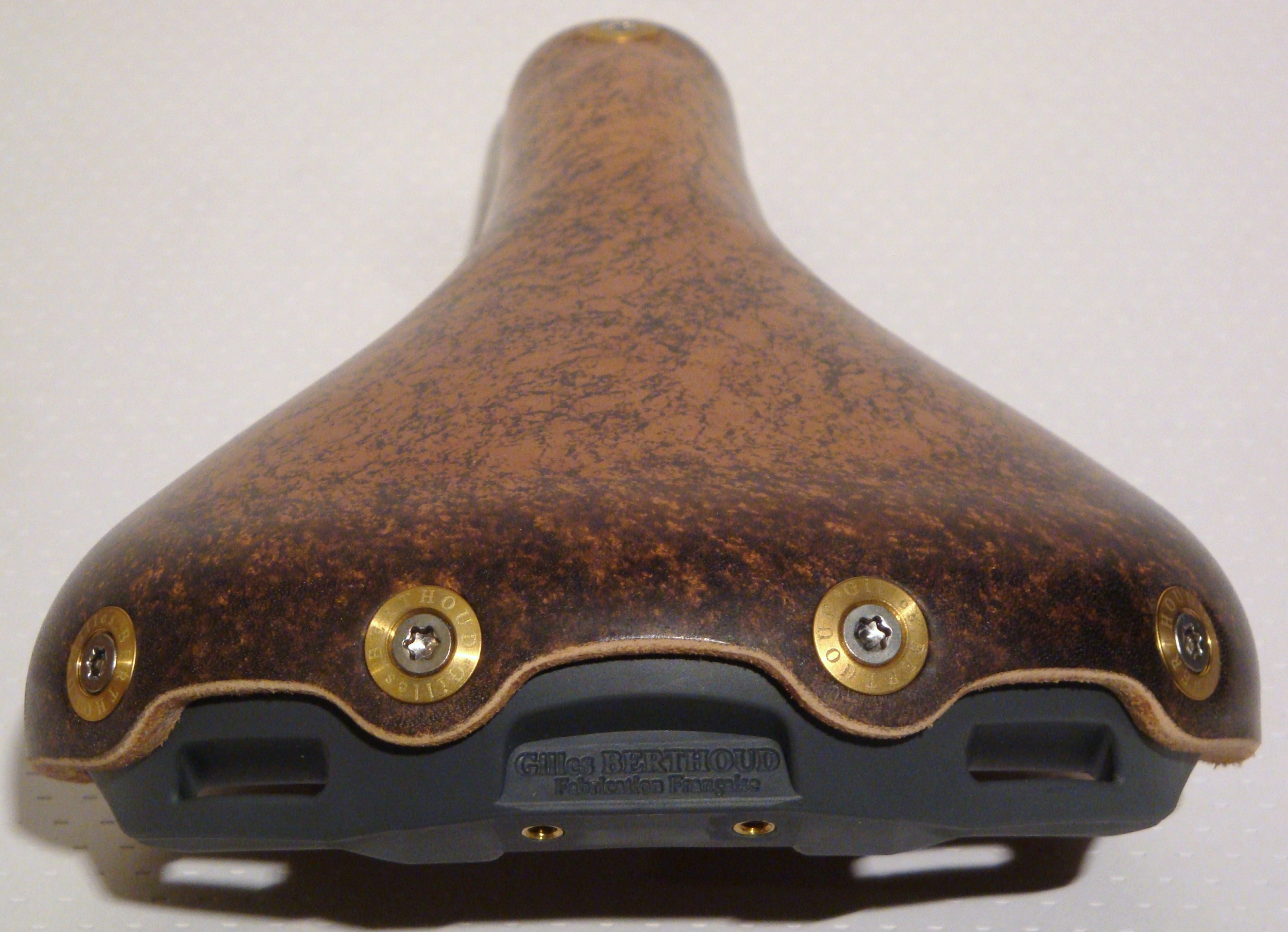 Gilles Berthoud Marie Blanque Cork saddle 3