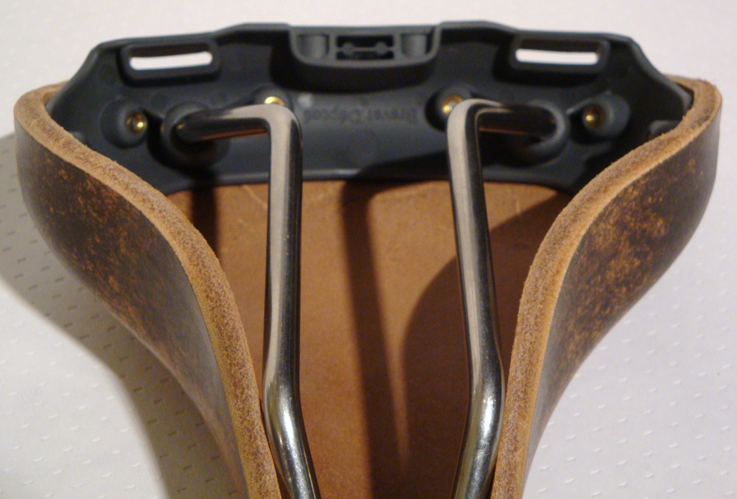 Gilles Berthoud Marie Blanque Cork saddle 8