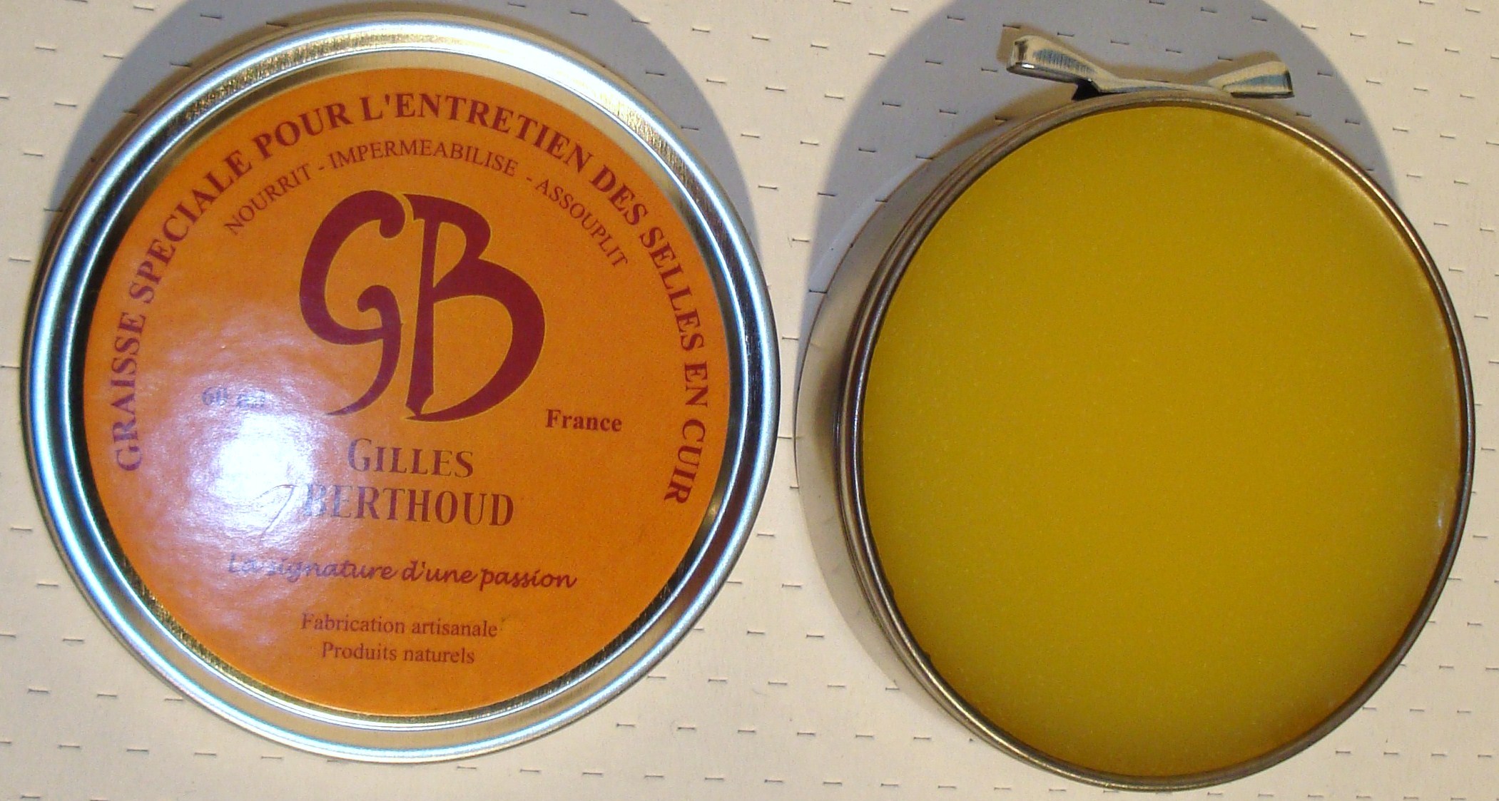 Gilles Berthoud grease wax for leather saddle 2
