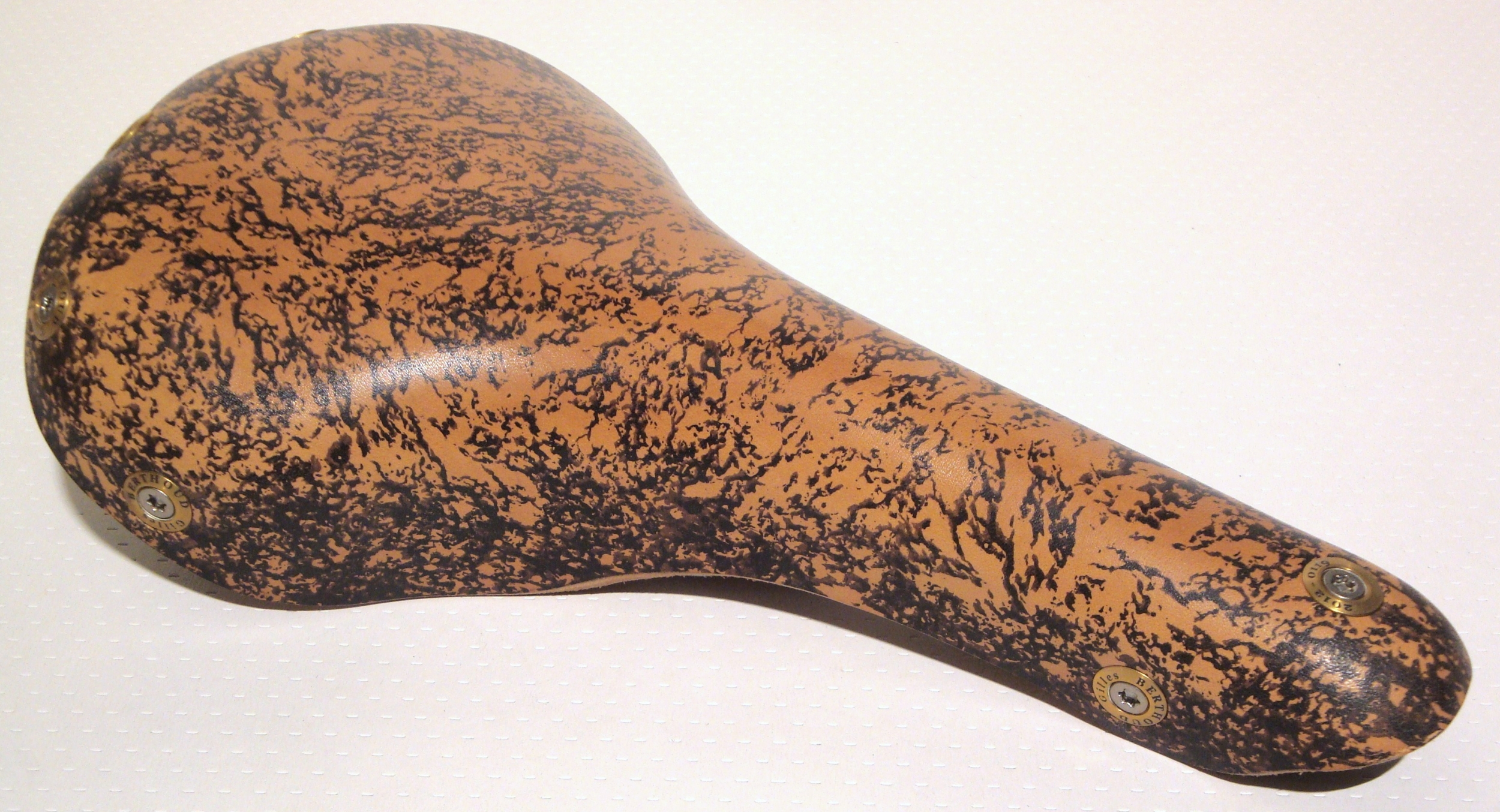 Gilles Berthoud Aspin Cork saddle