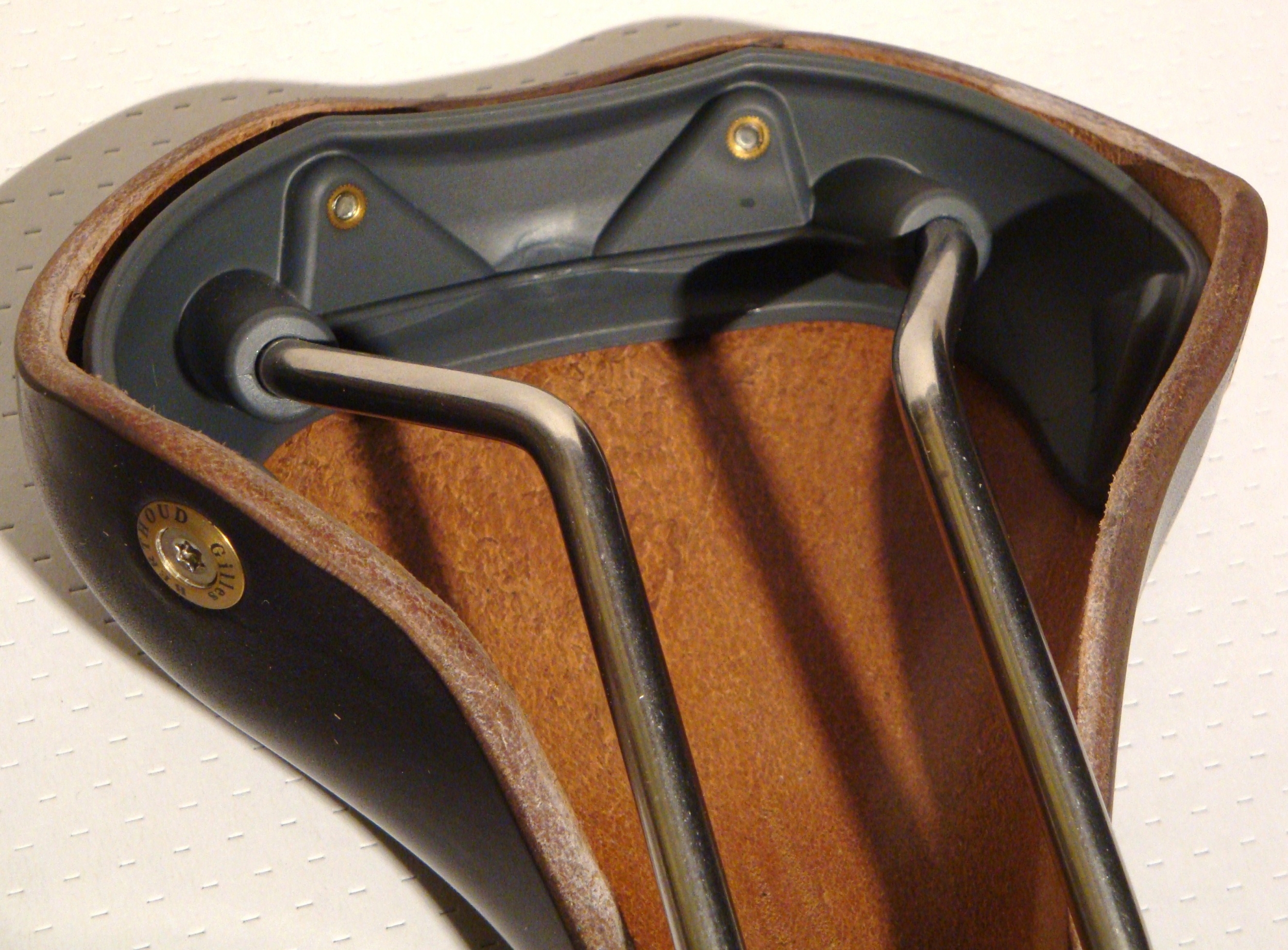 Gilles Berthoud Soulor Black saddle 8