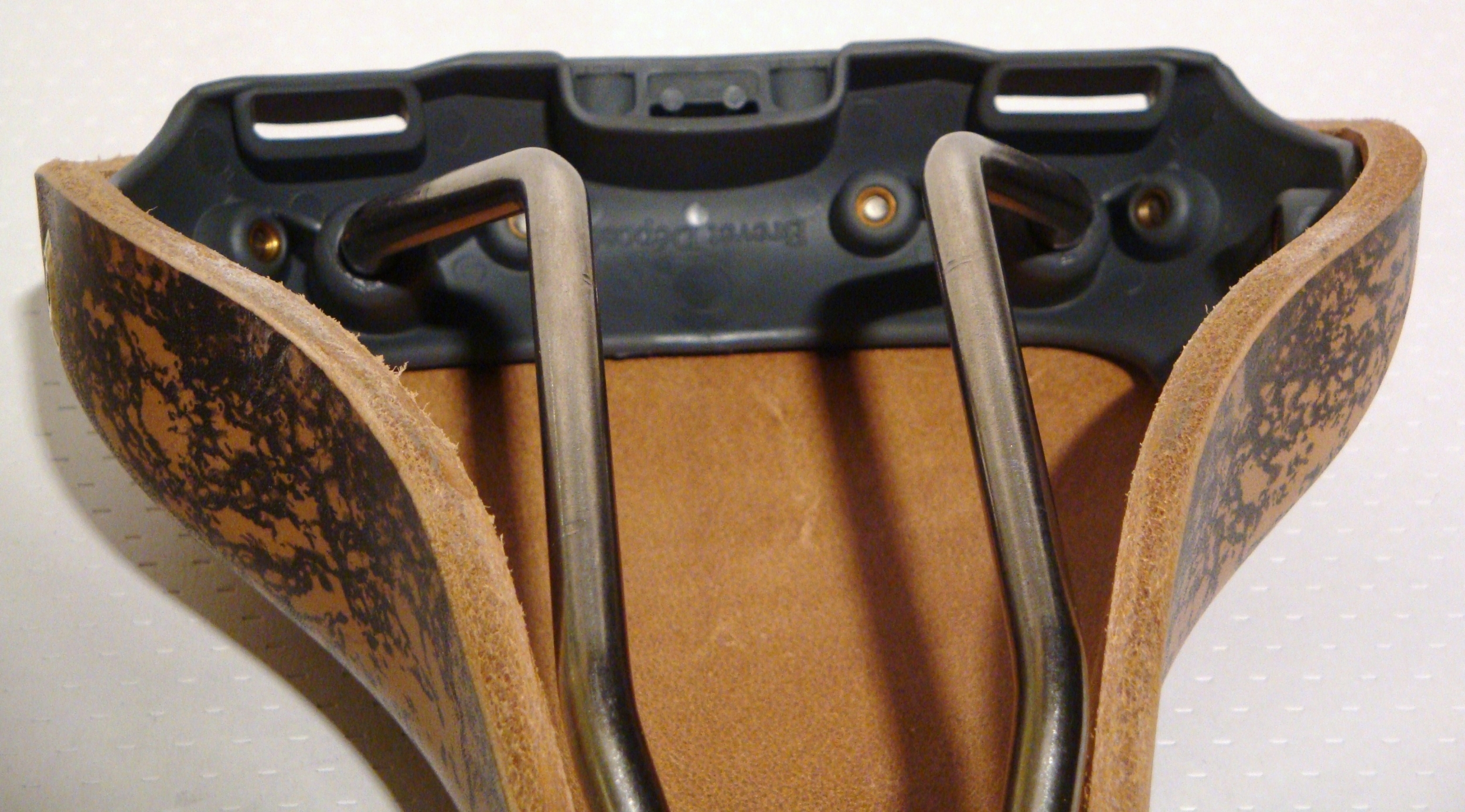 Gilles Berthoud Aravis Cork saddle 8