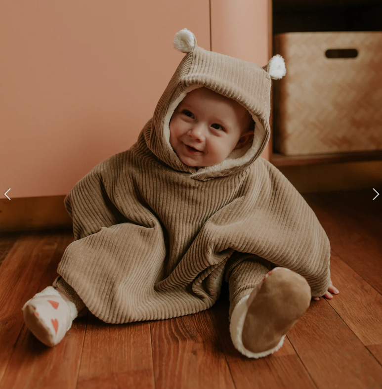 Poncho bébé velours taupe