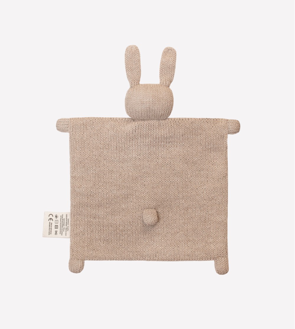 doudou-plat-tricote-lapin-sable (1)
