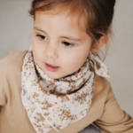 foulard-enfant-fleuris_590x