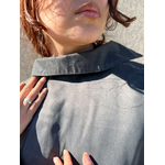 Camise-Base_Grise_Devant-Zoom-col